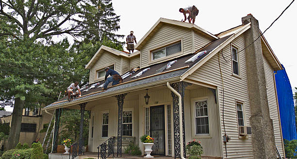 Quick and Trustworthy Emergency Roof Repair Services in Glastonbury Center, CT